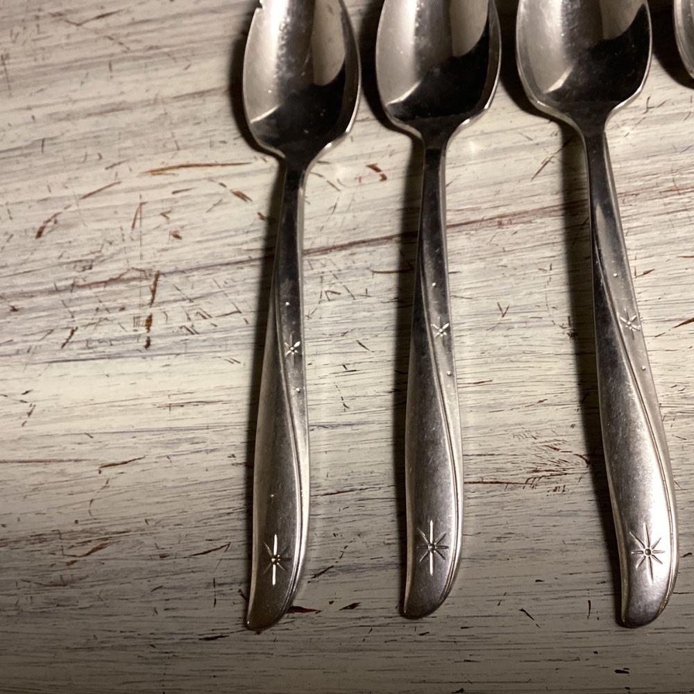 1959 Twin Star Oneida Community Stainless Serrated Grapefruit Spoons Set of 4 - Picture 2 of 4
